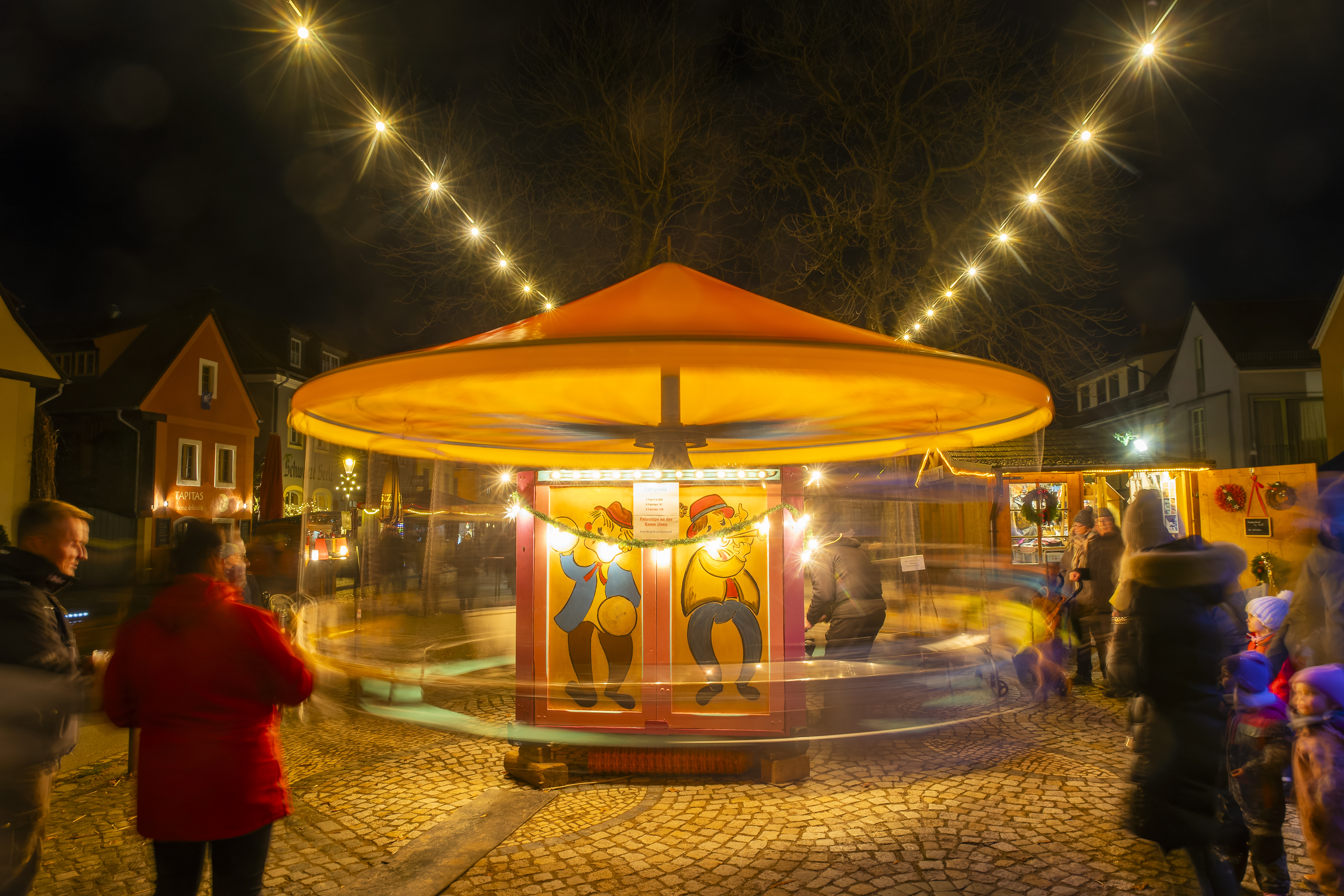 An der Weihnachtstanne \